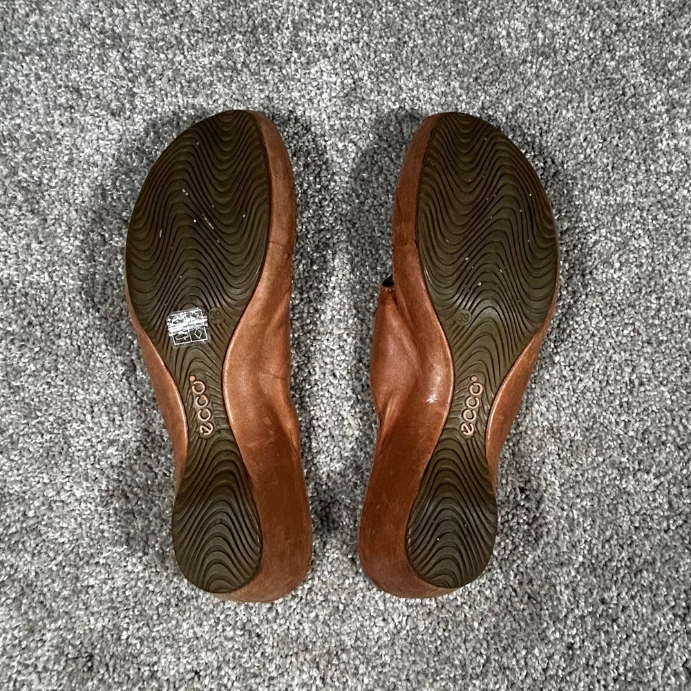 Ecco Womens Brown Leather Wedge Sandals Buckle Thong Slides Size 8 EU 39 - Picture 5 of 6